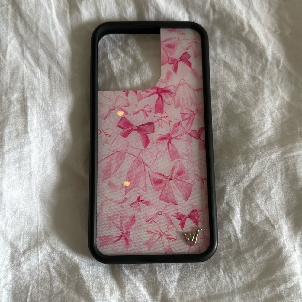 bow beau (wildflower case) - iPhone 13 pro